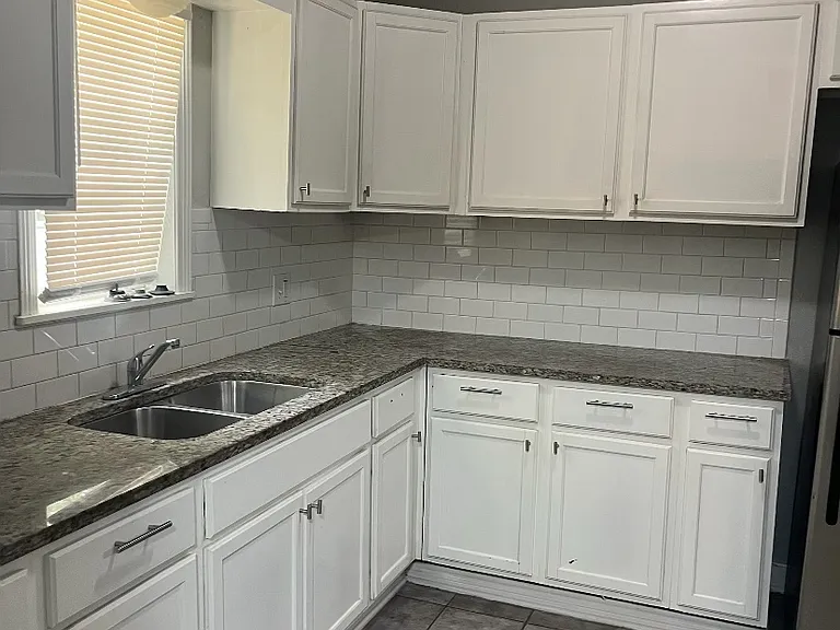 620 Riverside Dr — Photo 8