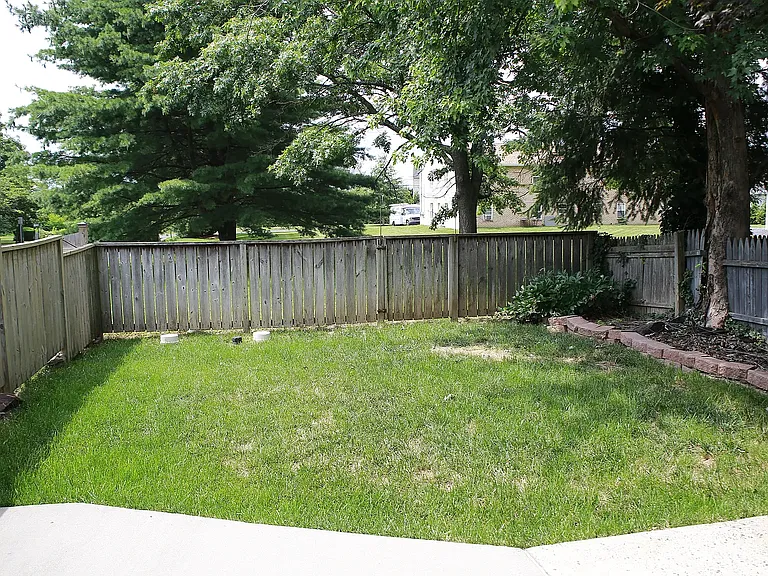 169 Moyer Dr — Photo 2