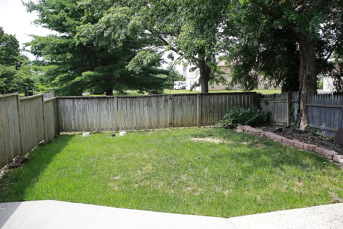 Building Photo - 169 Moyer Dr