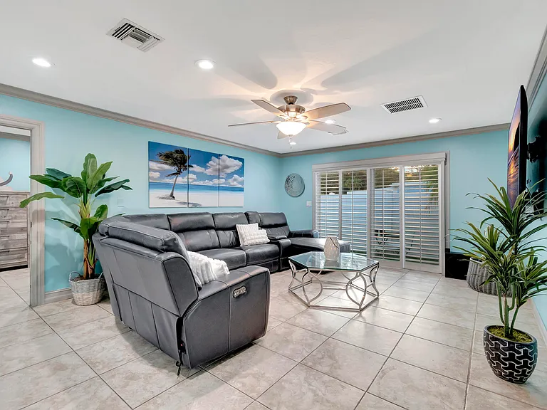 310 Gulfstream Dr — Photo 7