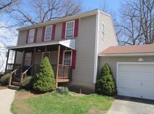 15 Janvrin Dr, Seabrook, NH 03874