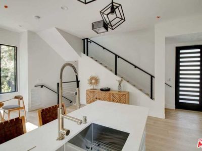 533 N Lewis St, Los Angeles, CA, 90042