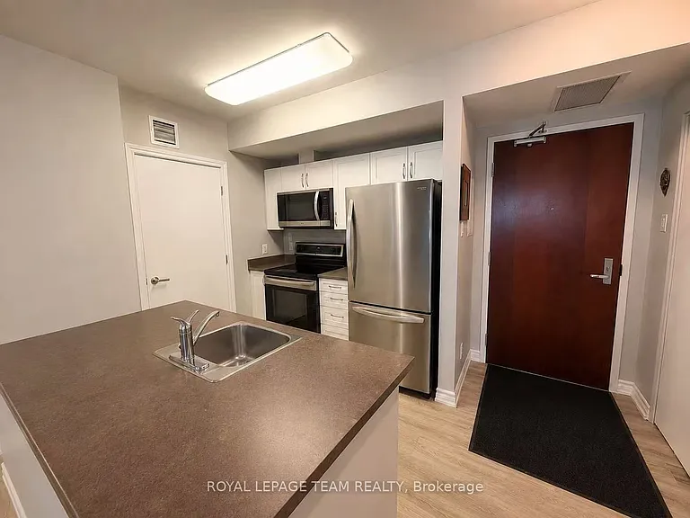 234 Rideau St #1007 — Photo 7