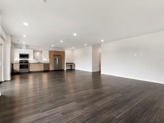 4th image of 4361 S Congress Ave 314