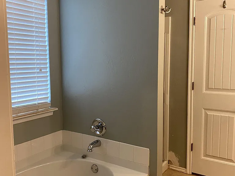 18101 Viento Dr — Photo 11