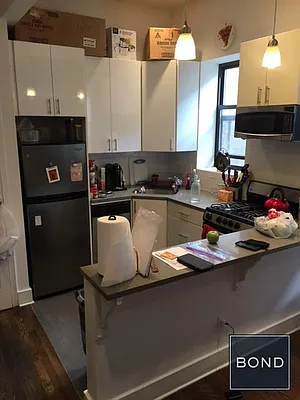 Rented by Bond New York | media 25