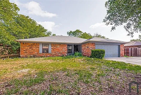 223 Meadowbrook Ln