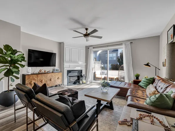 4912 Brook Knoll Pl, Raleigh, NC 27609