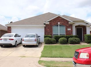 2567 Taos Dr, Grand Prairie, TX 75051