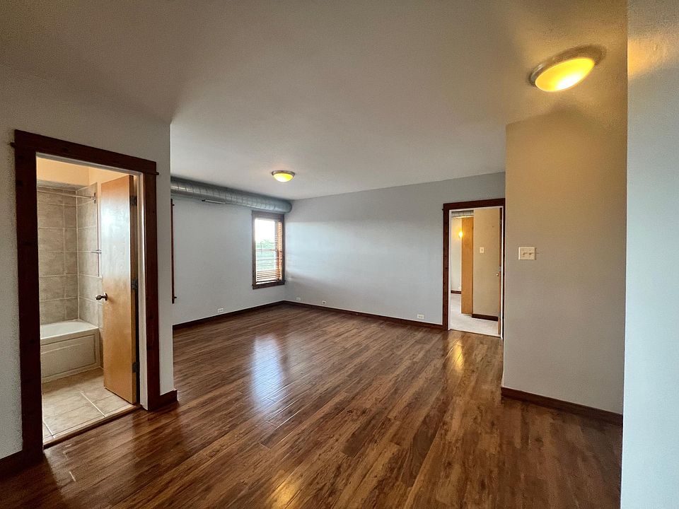 1st image of 5400 S Harper Ave Unit 704