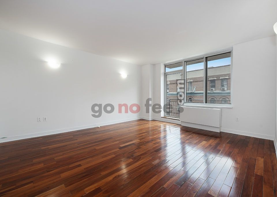 1st image of 454 Manhattan Ave APT 4E