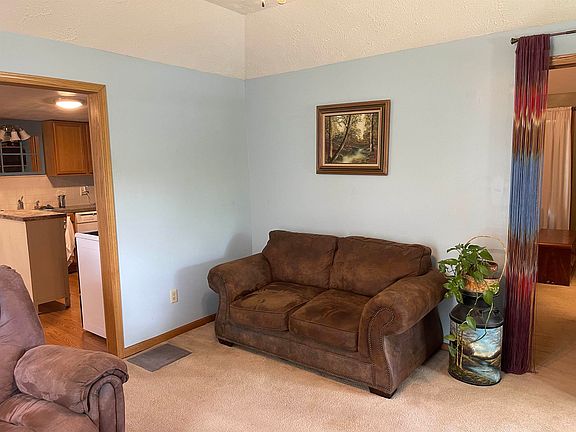 5th image of 447 N Millwood St