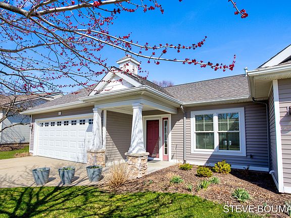 3rd image of 363 Turnberry Way