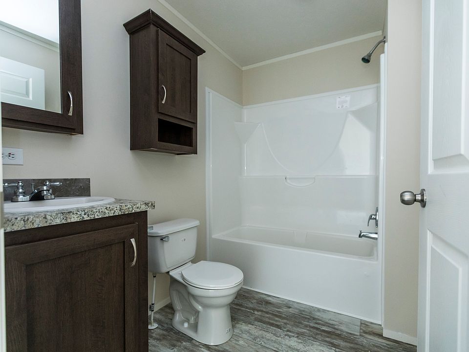 2nd image of 42252 La Roi Cir