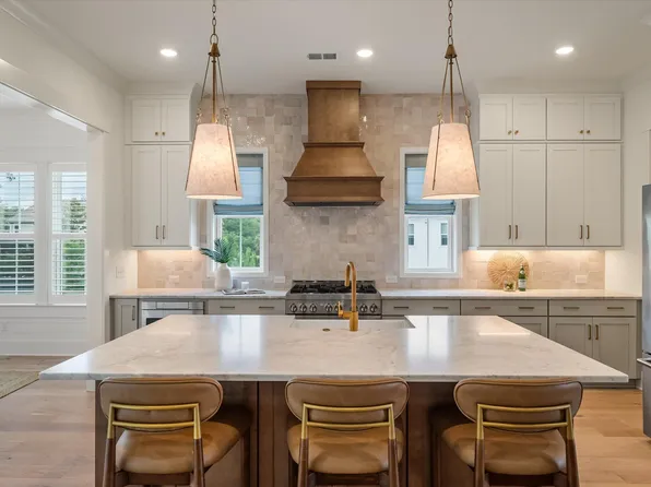 1463 Tomato Farm Cir, Mount Pleasant, SC 29464