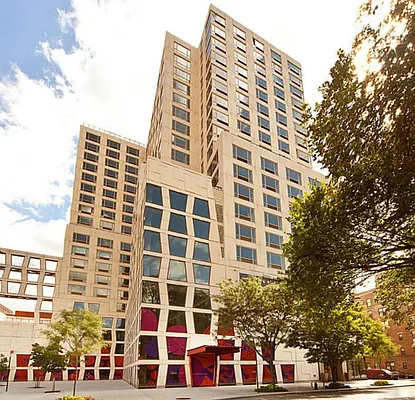 Rented by Level Group | media 9