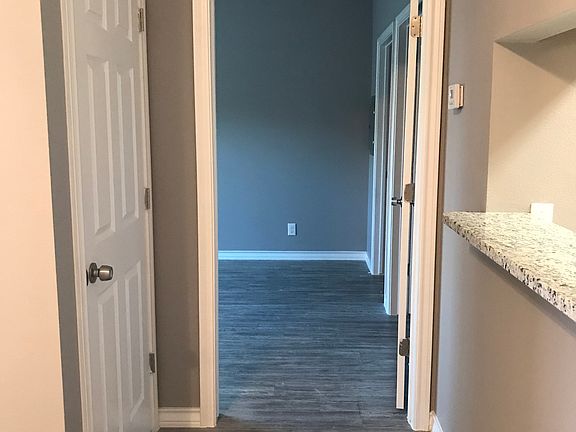 5th image of 1012-1014 E Ware Blvd #103