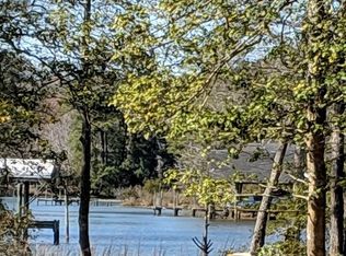645 Holly Point Rd, Mathews, VA 23109