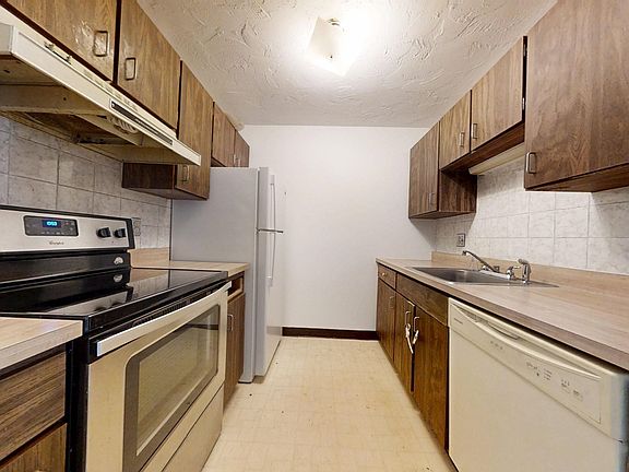 2nd image of 16 Winter St APT 26C