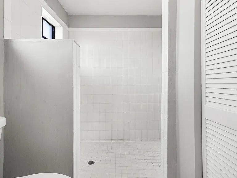 13545 Fountain View Blvd — Photo 17
