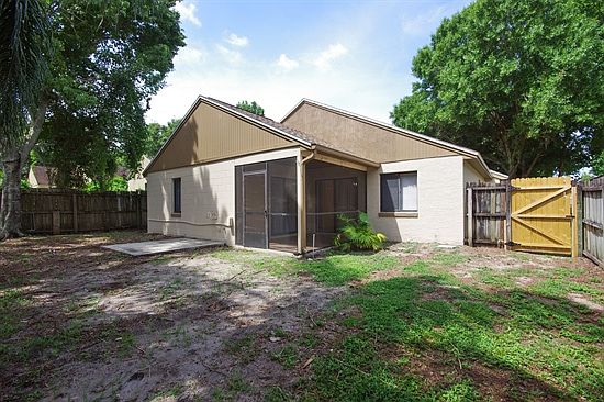 3rd image of 1805 Waterbeach Ct