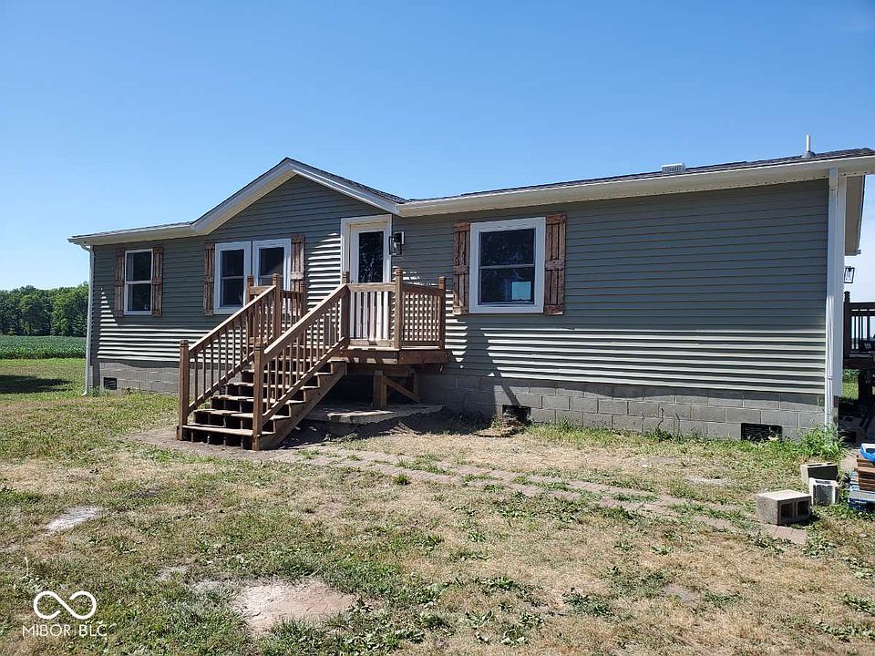 2nd image of 742 E County Road 300 N