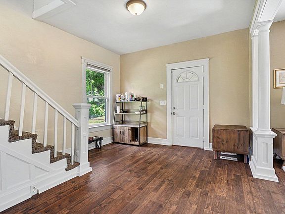 4th image of 54 Frisbie Ave