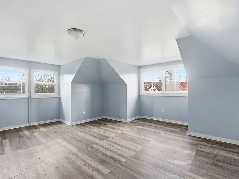 2545 Harrison Ave #2 — Photo 18