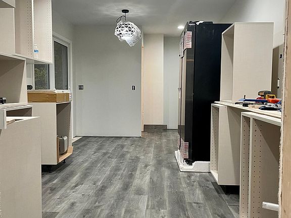 Kitchen with NEW Samsung black stainless steel appliances