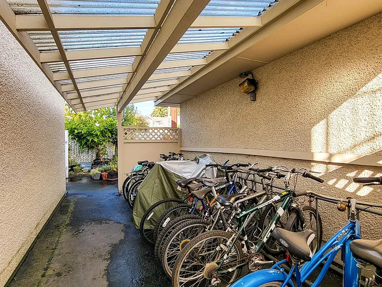 Secure bike storage (free!)