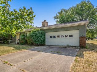 729 Friar Tuck Dr, Sturgis, MI 49091