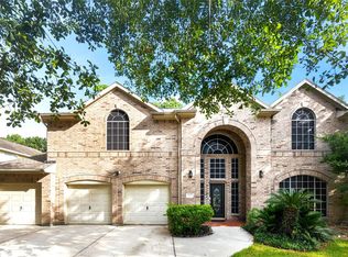 8910 Edenbridge St, Spring, TX 77379