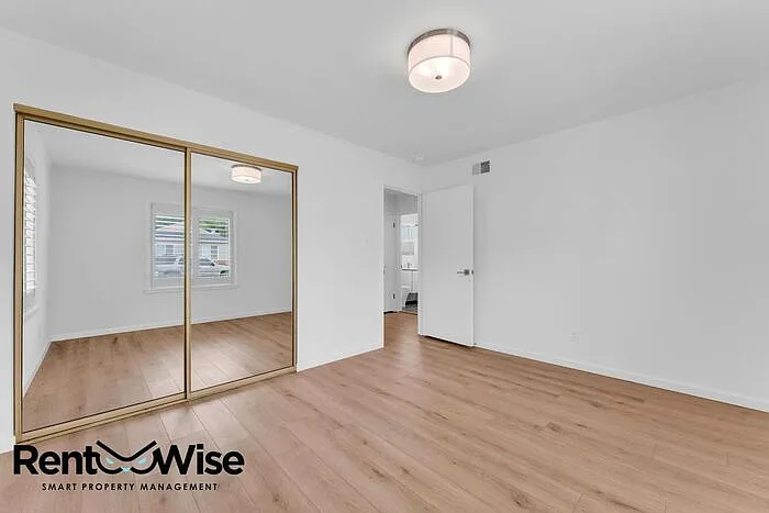 110 Cuesta Dr — Photo 28