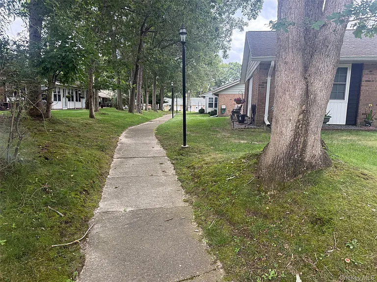 333 Woodbridge Dr #A — Photo 6