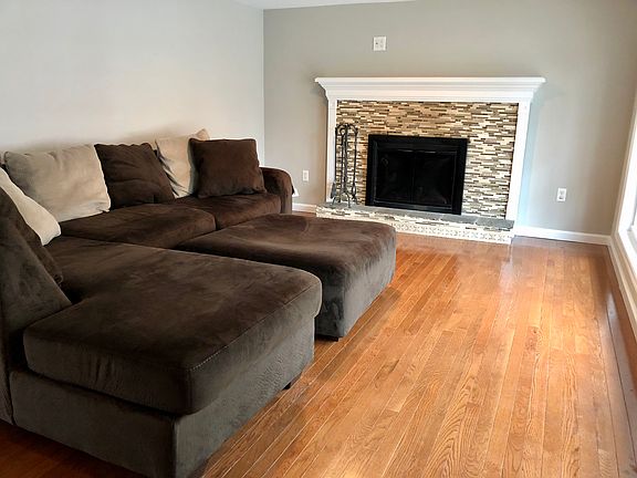 5th image of 6 Bassett Ln