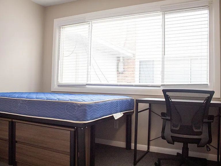 108 E Healey St — Photo 8