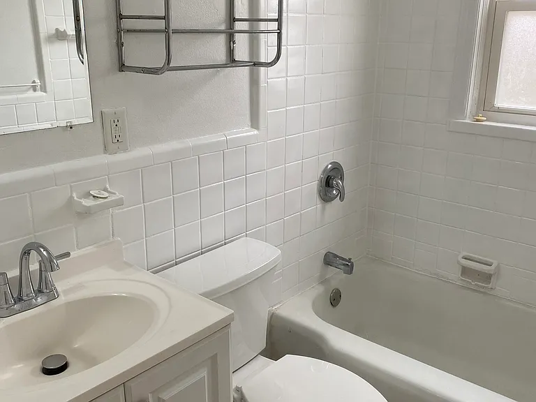 8131 Appleton Dr — Photo 3