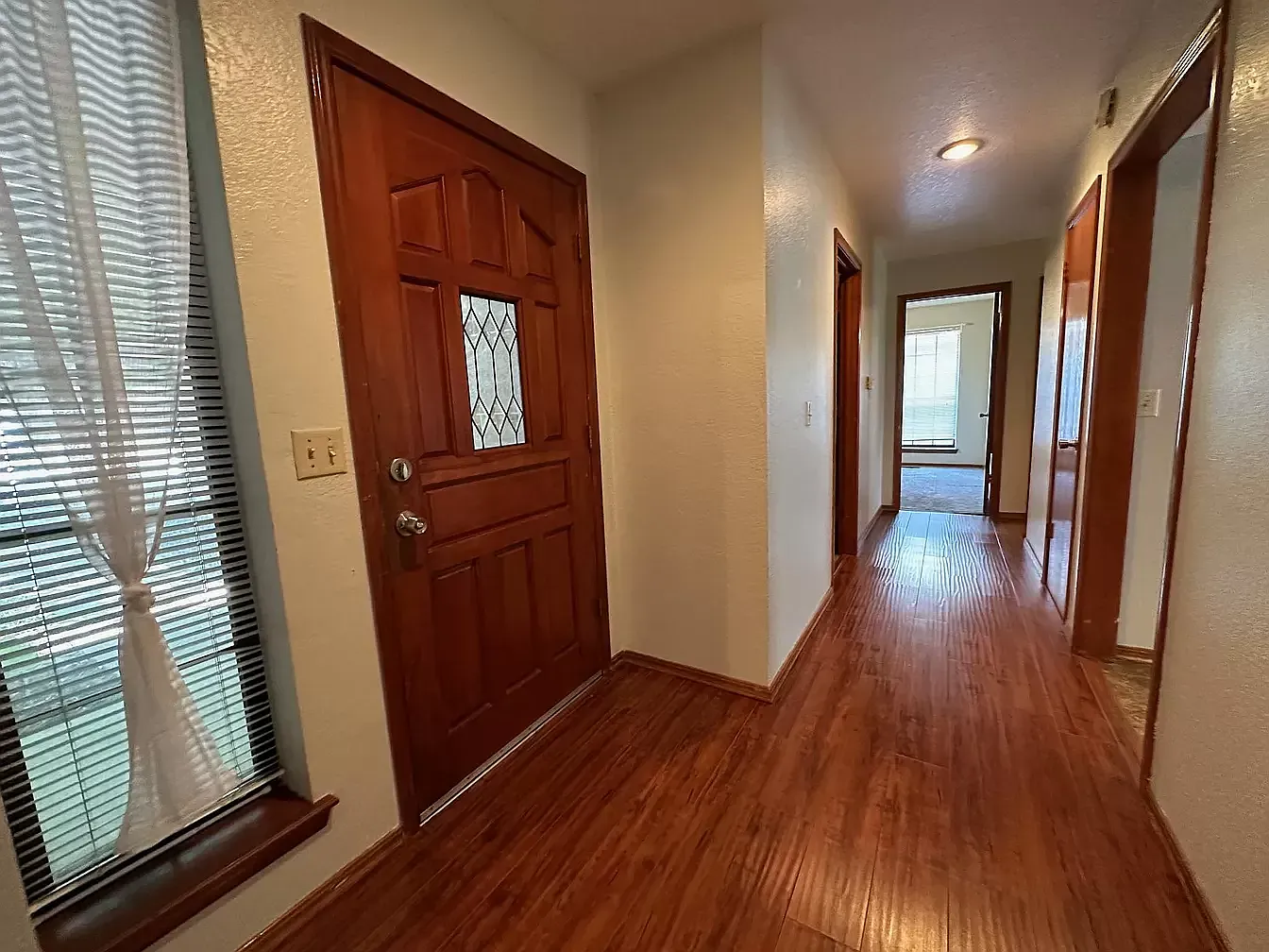 Terrific 3 bed, 2 bath in west Norman — Photo 2