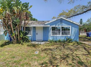 520 Rosery Rd NW, Largo, FL 33770