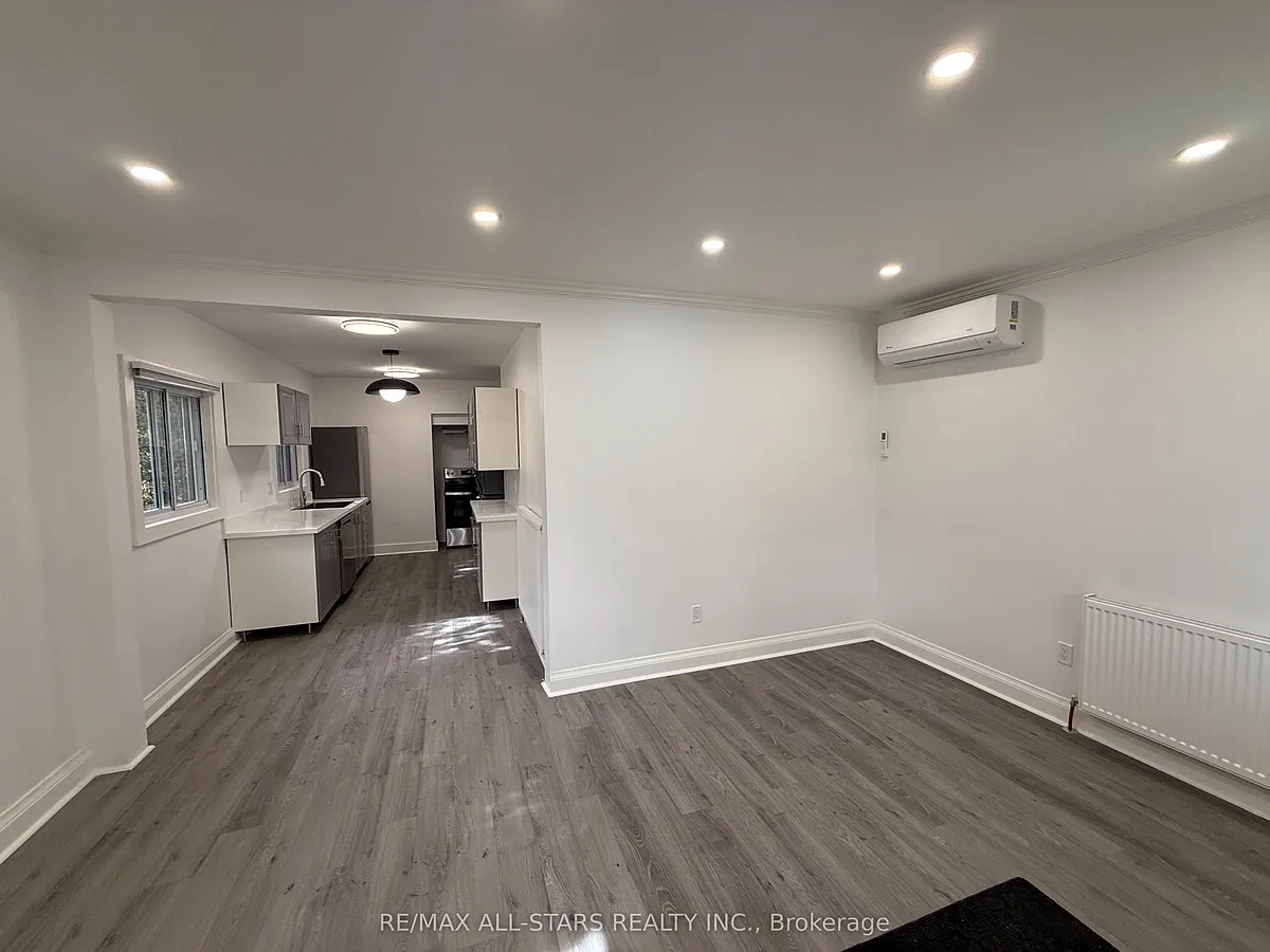Building Photo - 92 39th St #2