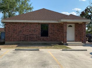 1616 Buckley Ave, Eagle Pass, TX 78852