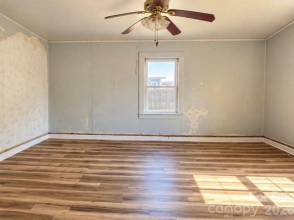 4th image of 901 State Street Ext