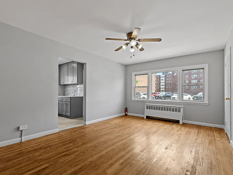 725 E Broadway #1 — Photo 7