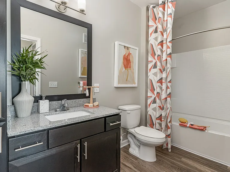 Lewis Grand Apartments — Photo 7