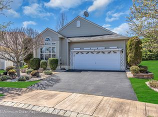 5 Kensington Rd, Manchester, NJ 08759