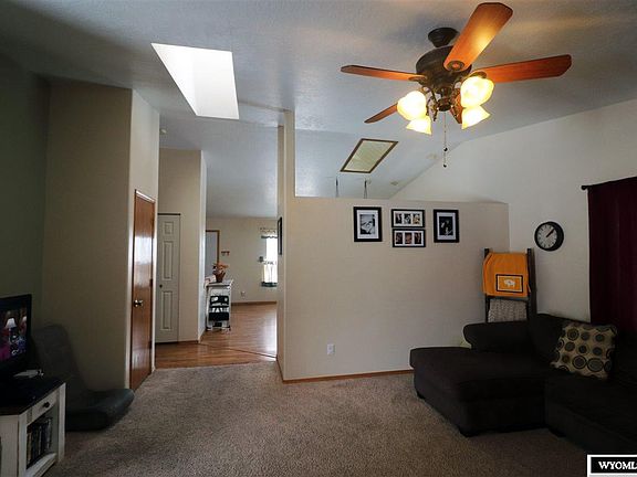 5th image of 146 Magnolia Cir