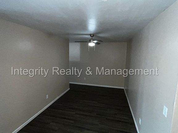 4th image of 4077 Laurelwood Dr