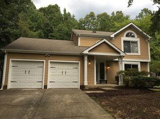 6915 Rollingridge Dr, Charlotte, NC 28211