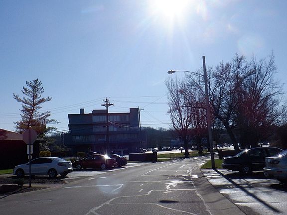 4th image of 1948 Chaucer Dr APT D
