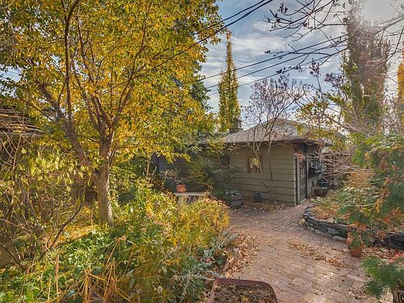3rd image of 4310 W 16a St SW